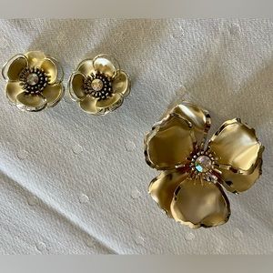 Vintage Large Floral Brooch and Clip Earrings with Original Box